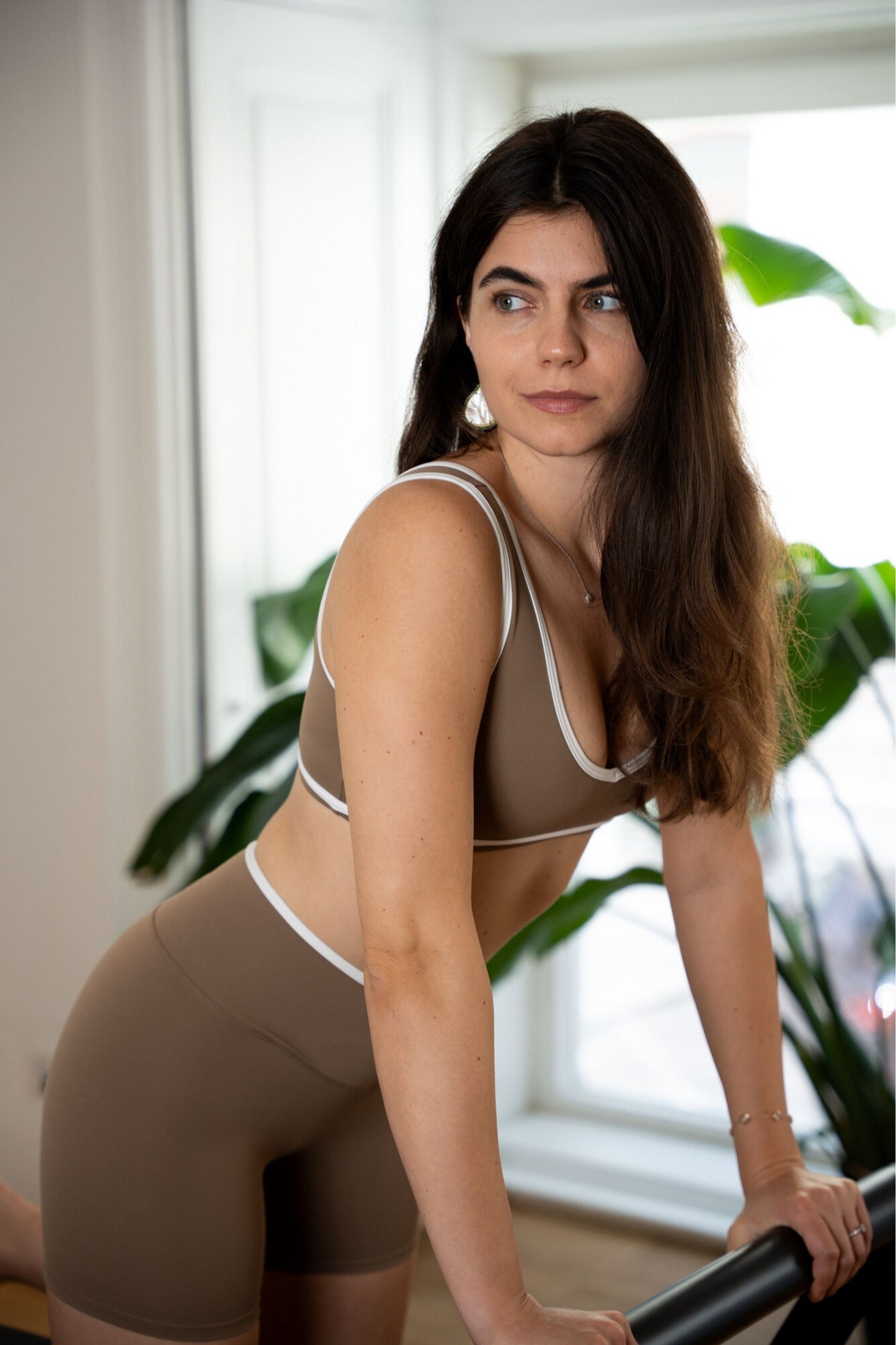 Suit Up One I Shorts V-Shape